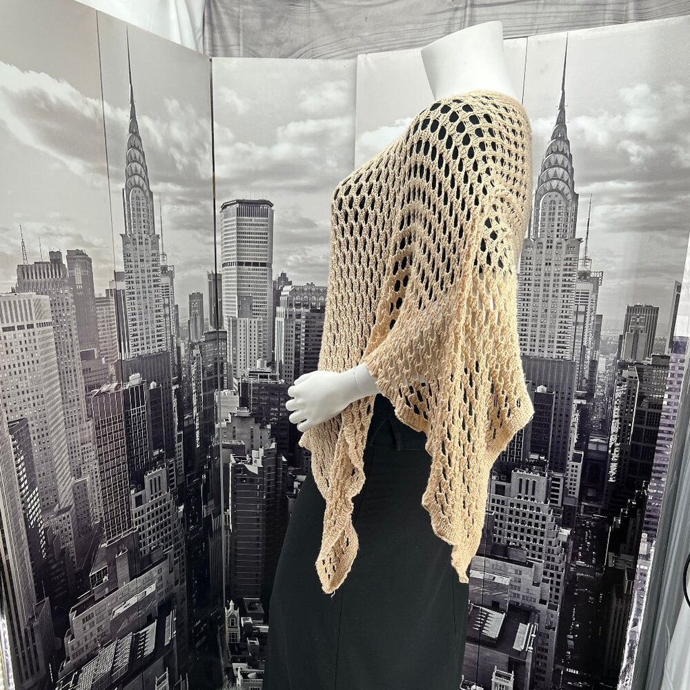 Notations Poncho - Picture 2 of 4